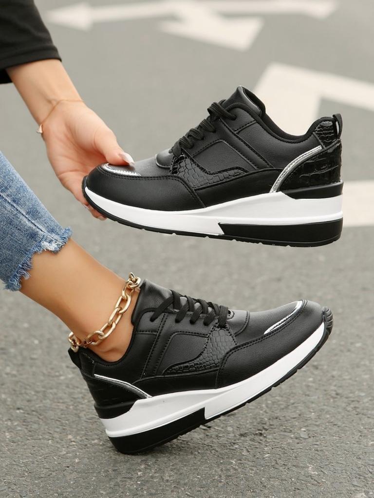 Fashion 2025 spring and autumn new large size sports shoes women match color all super fire low-top casual shoes small white shoes