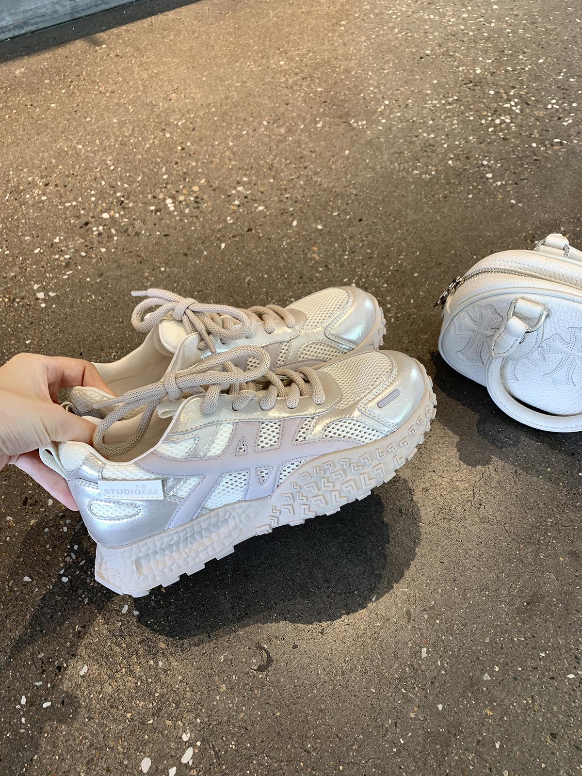 

Grape mother with the same round head breathable mesh splicing lace-up thick sole heightening casual style sports shoes versatile dad shoes 40 серебро белый