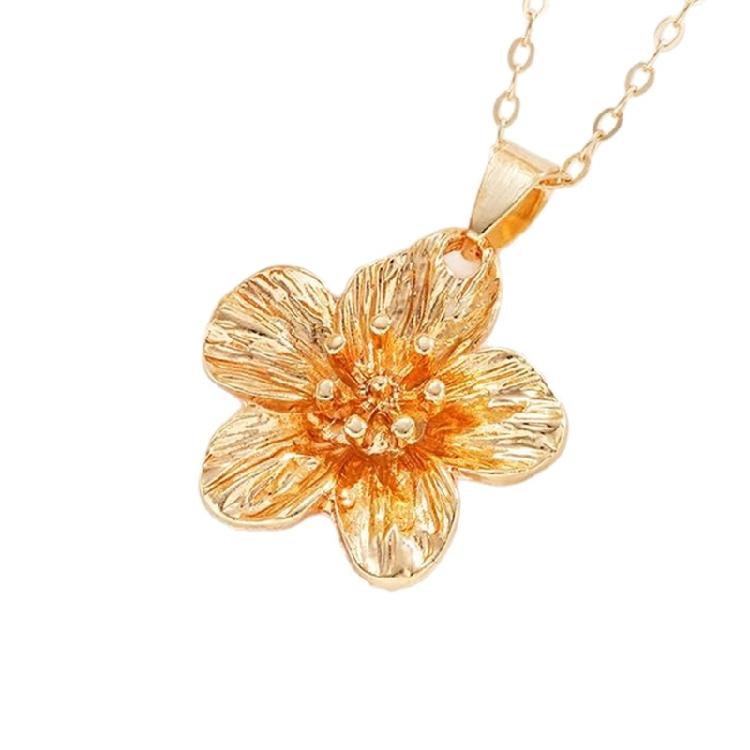 Chic Textured Floral Pendant Necklace Premium Alloy Construction Lightweight Design Perfect for Layering