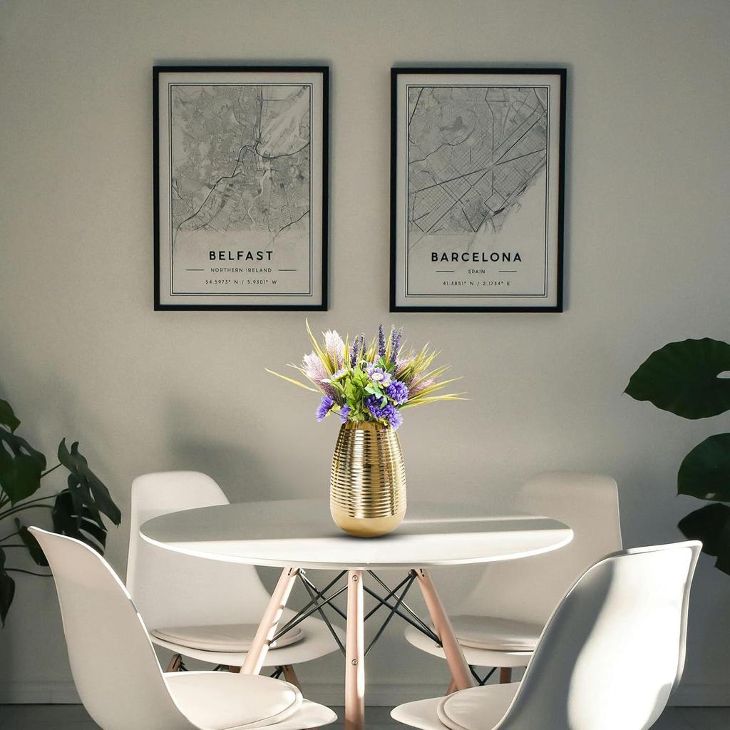 Ovaler Metall-Blumenvasen für Heimdekoration, Gerippte Vase für Bürotischdekorationen, Moderne Vase, Geschenk