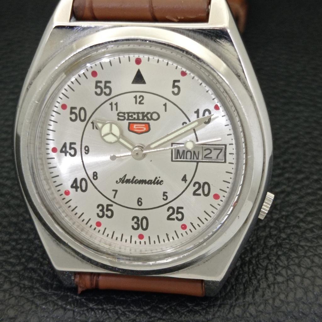AUTOMATIC 7009A VINTAGE SEIKO 5 JAPAN MENS SILVER COLOR DIAL WATCH A701531-5 R206b-a701531