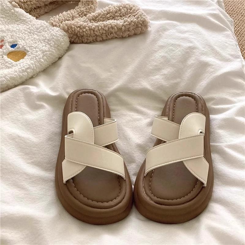 

Casual versatile fashion sandals women s 2024 summer new heightened platform muffin with skirt beach Roman shoes women 40