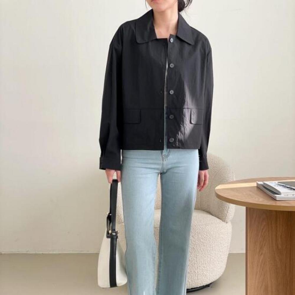 New Arrivals Open Run Women Button Collar Short Jacket Windbreaker Black