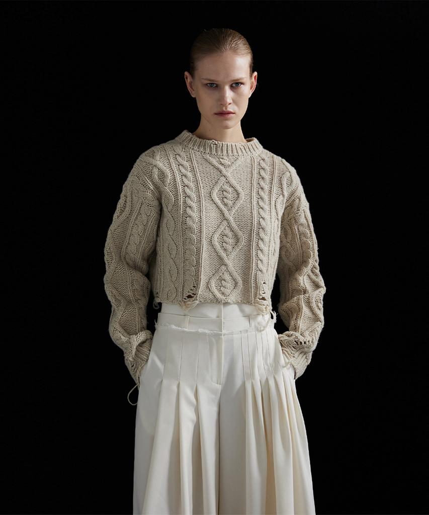 Meuameu Cable Destroyed Crop Knit