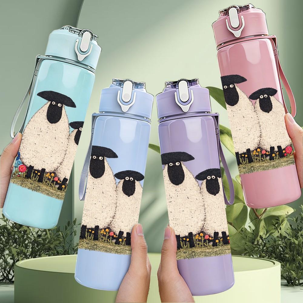 1 ud. Linda Oveja Cordero Animal de Granja Estampado 750ml Color Plástico Botella de Agua Deportiva A prueba de Fugas Tapa con Pitorro abatible Adecuada para Deportes Oficina Uso en Casa