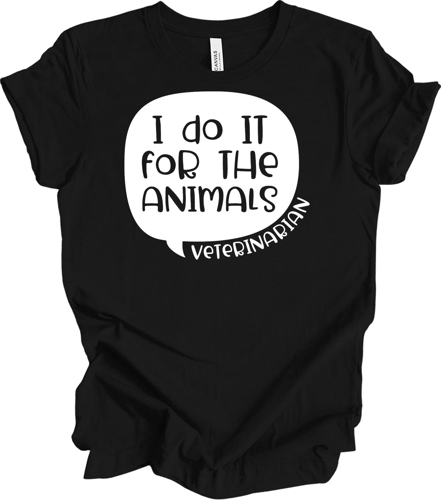 For The Animals Class of 2024 T-Shirt Vet Tech Veterinary Student Graduation Gif XXL