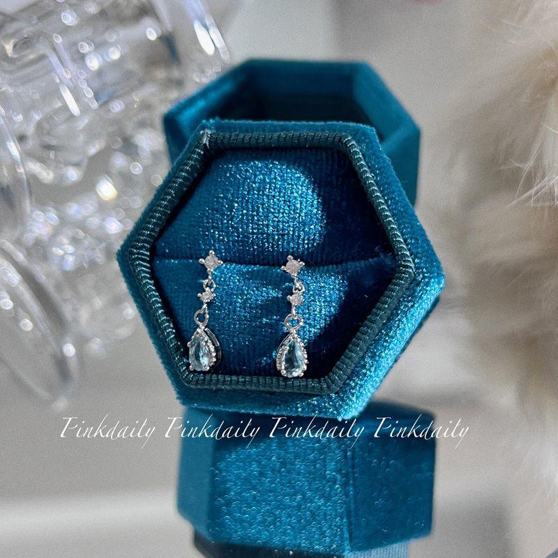 

Niche Blue Water Drop Zircon 925 Sterling Silver Earrings for Women Pair of 925 silver needles