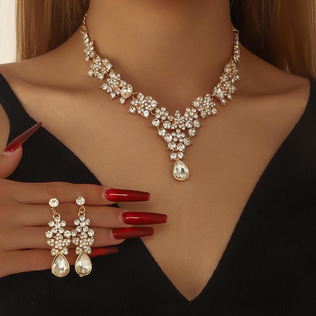 Elegant Rhinestone Water Drop Necklace Set - High-End European & American Court Style Jewelry for Women