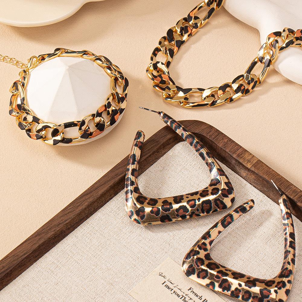 Trendy geometric earrings necklace for women, retro, sexy, simple, fashionable temperament earrings necklace bracelet set