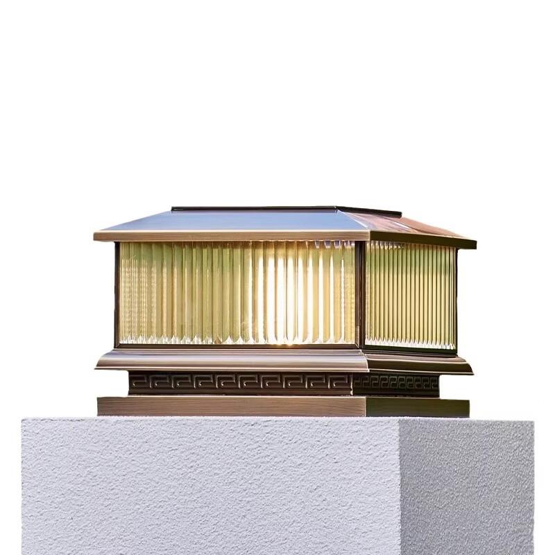 Oeny Outdoor Antique Brass Flat Top Post Light