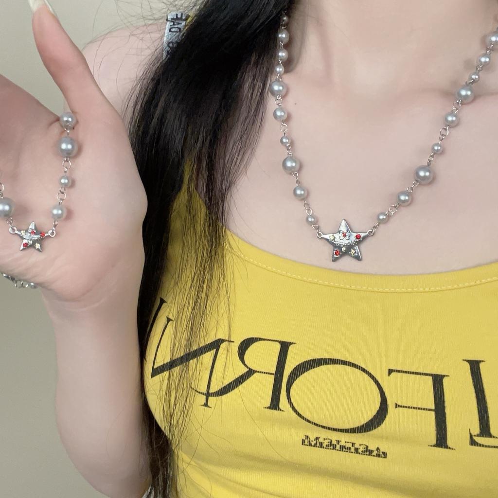 Trendy and cool double-layer gray pearl beaded star necklace, female niche stacked wearing removable pearl long collarbone neck chain