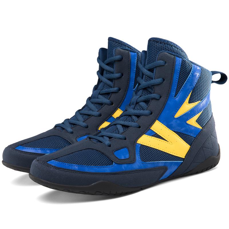 Large size men's and women's boxing, wrestling, fighting shoes, light and non-slip Sanda training shoes, one piece of fighting shoes 2025