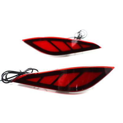 2PCS Carro LED Piscando Lâmpada Refletora Lanterna Traseira de Nevoeiro Luz de Para-choque Luz de Advertência de Freio Para Toyota Rush