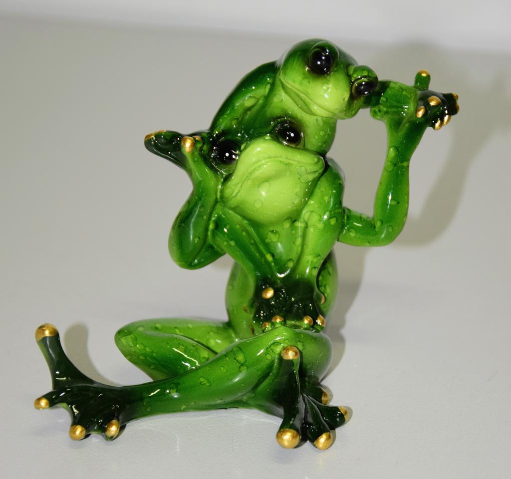 Figurine of 2 Frogs "On Rams" 12X10X12.5Cm