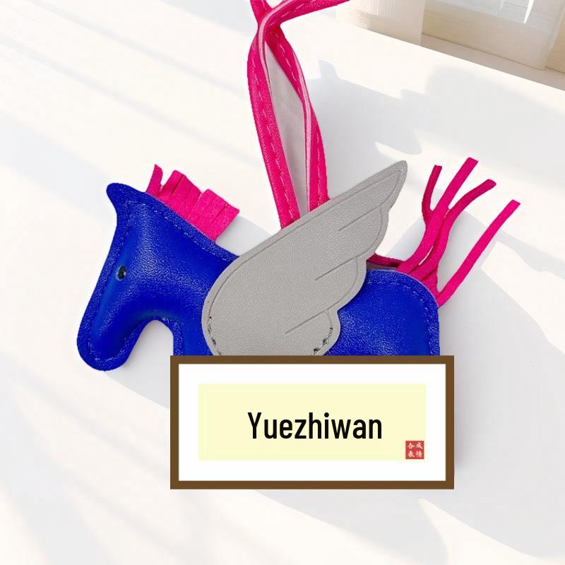 Pegasus Anhänger Schlüsselanhänger: Süßer Quaste, Kontrastfarbe, Cartoon-Einhorn-Anhänger aus Leder