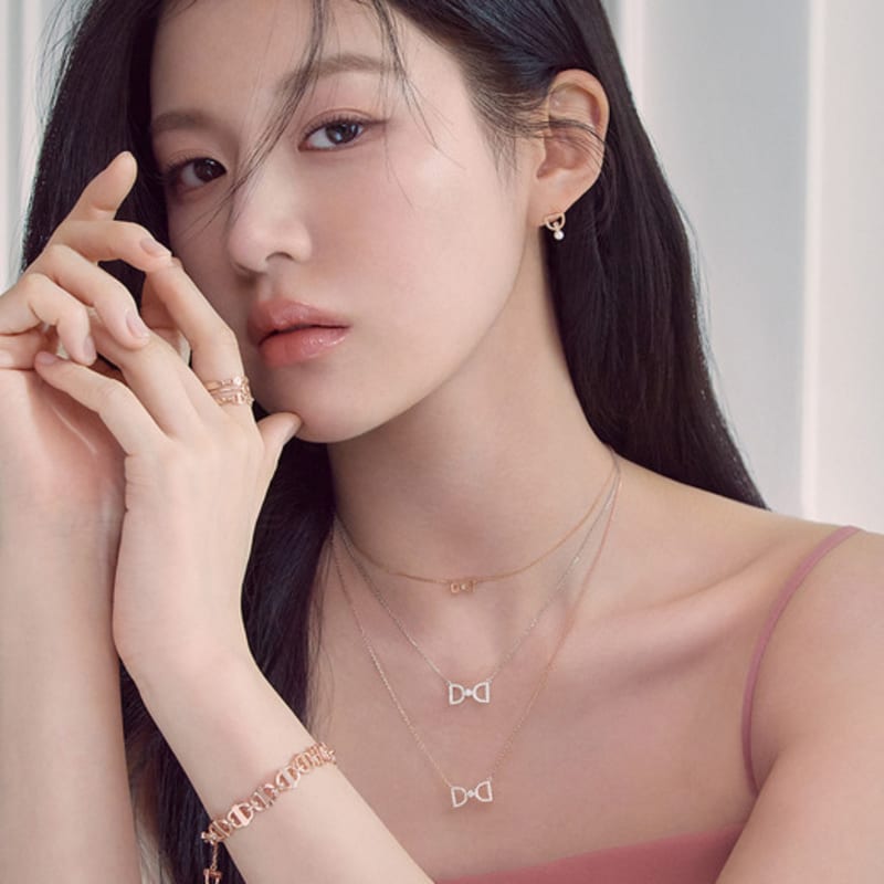 

DIDIER DUBOT Miss Doo Necklace (Choose one of two types) Rose_JDRNPXS80ZC