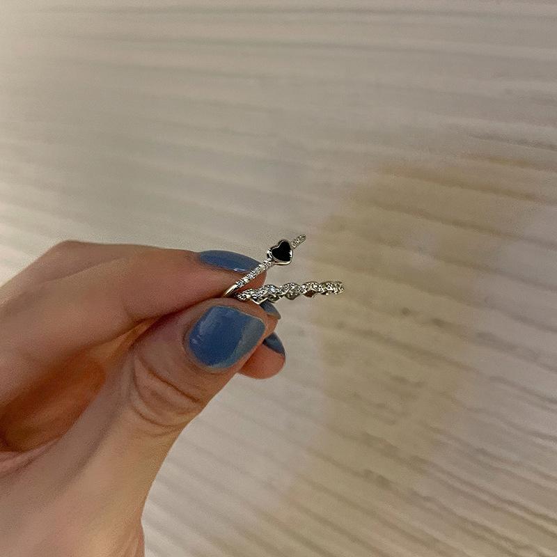 

Кольцо «Любовь» с черным цирконом «Холодный ветер», нишевый дизайн, легкая роскошь, высококачественное кольцо на указательном пальце, милые и крутые украшения. серебряный