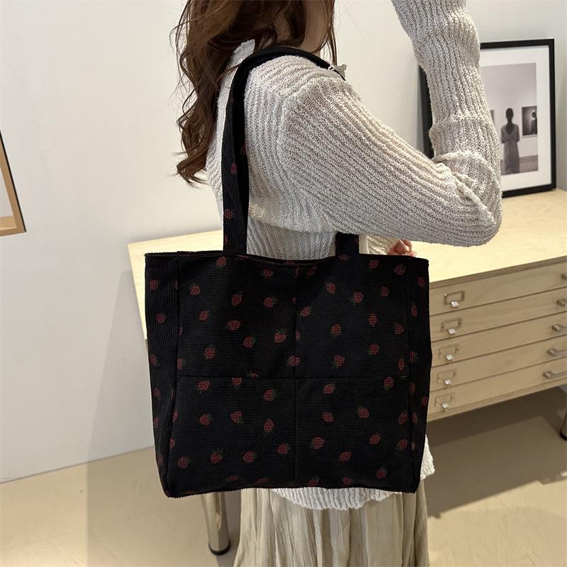 

Lazy wind large capacity bag 2025 new trendy ins Korean version women s bag Harajuku shoulder bag student class tote bag чёрный