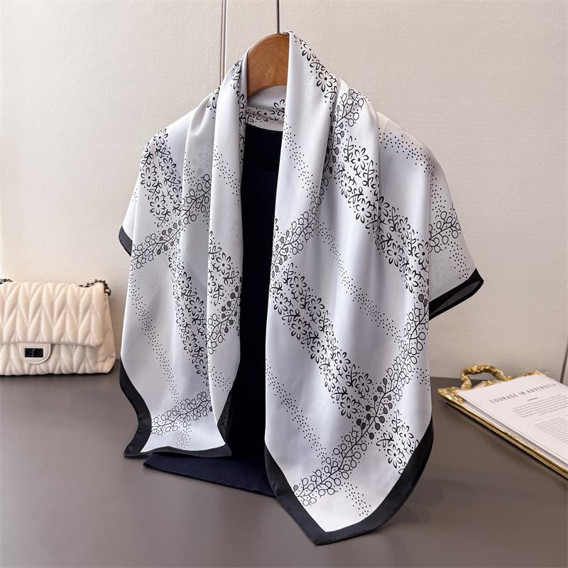 Fashion Retro Imitation Silk Printing Large Square Scarf Silk Scarf Shawl Headscarf Beach Scarf Neck Protection Scarf Women