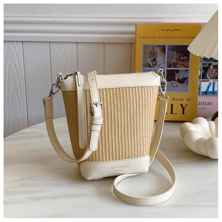 Fashion straw woven bag women's new trend woven shoulder messenger women's bag beach casual bucket bag