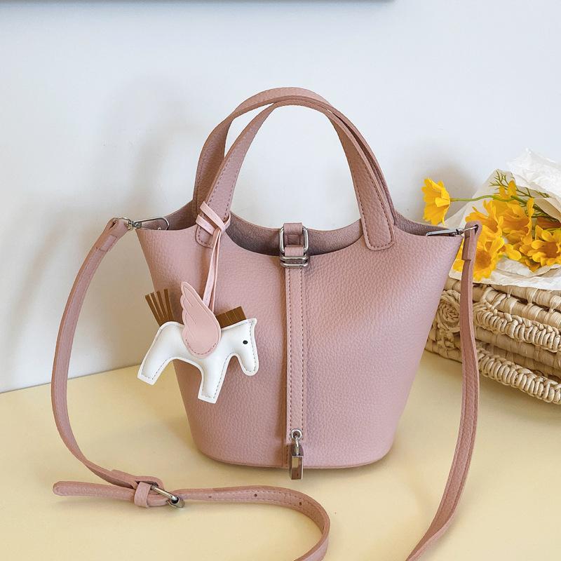 High sense women's versatile new fashion handbag bag simple casual bucket trendy messenger bag