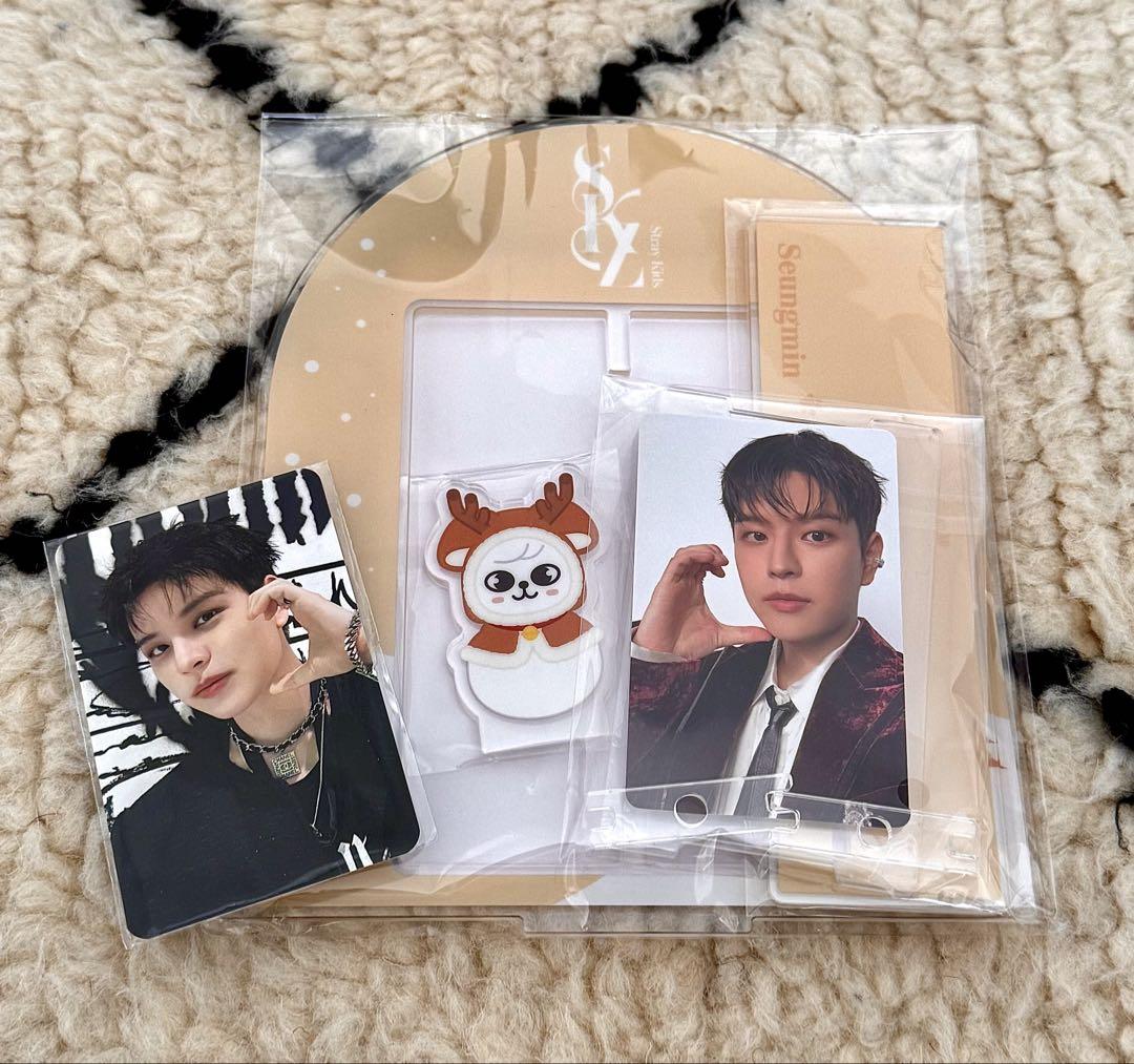 

[USED] PHOTO CARD STAND Seungmin SKZ POPUP with trading card
