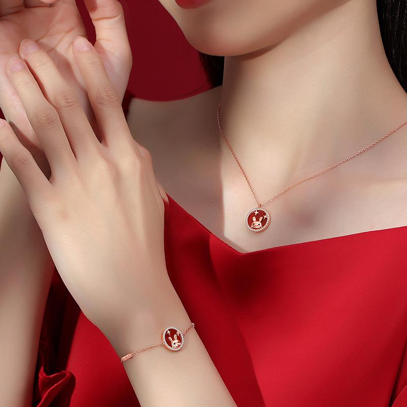 Original Cute Fun Star Rabbit Agate Necklace Female Light Luxury High Sense Collarbone Chain Year Of The Rabbit Quality