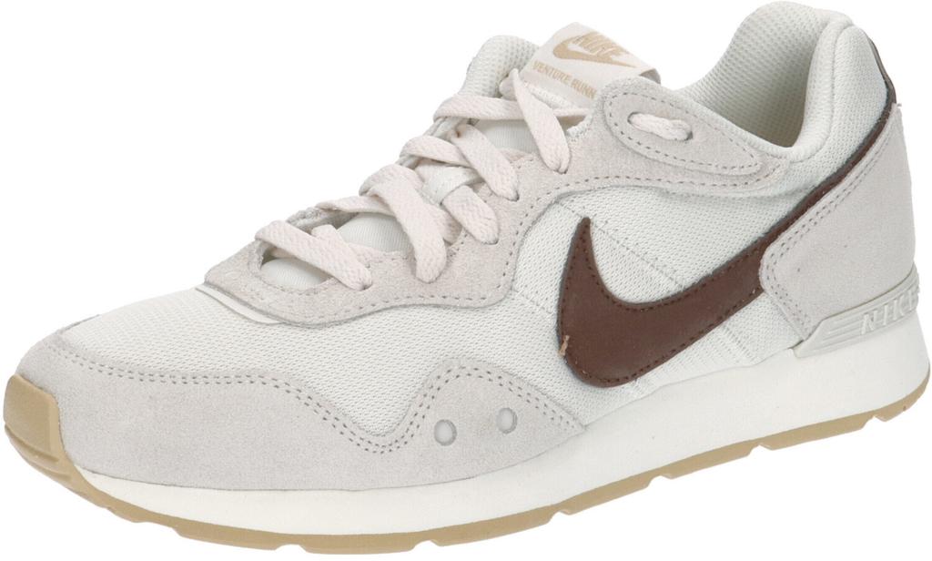 Кроссовки Nike Venture Runner Women phantom/cacao wow-sesame-white