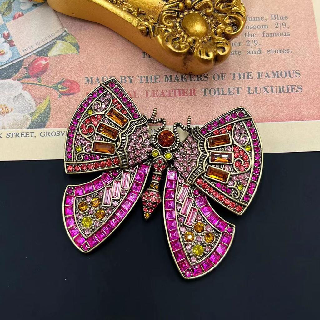 Middle Palace Style Heavy Industry Rhinestone Butterfly Brooch Jewelry For Women Men Fashion Classic Baroque Crystal Insect Pins