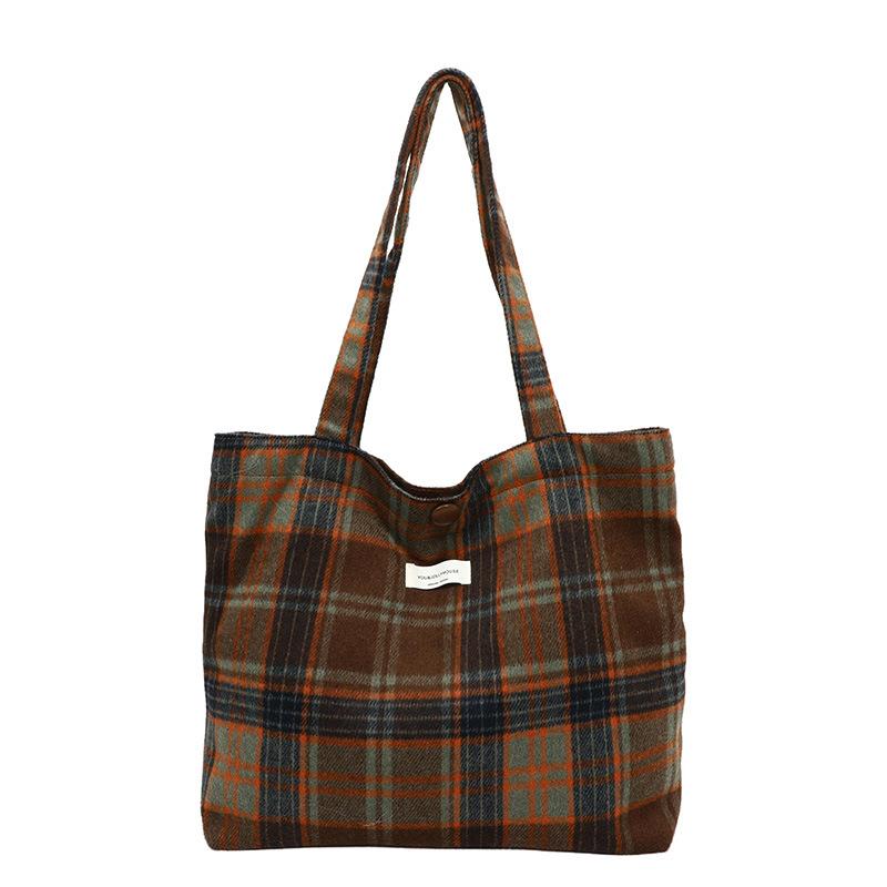 New retro woolen plaid shoulder bag autumn and winter new commuter shoulder bag messenger bag women's casual simple bag