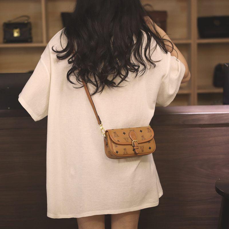 

Super Popular Mini Messenger Bag Women s 2025 New Arrival Classy Elegant Summer Commute Light Luxury Minority Fancy Brown