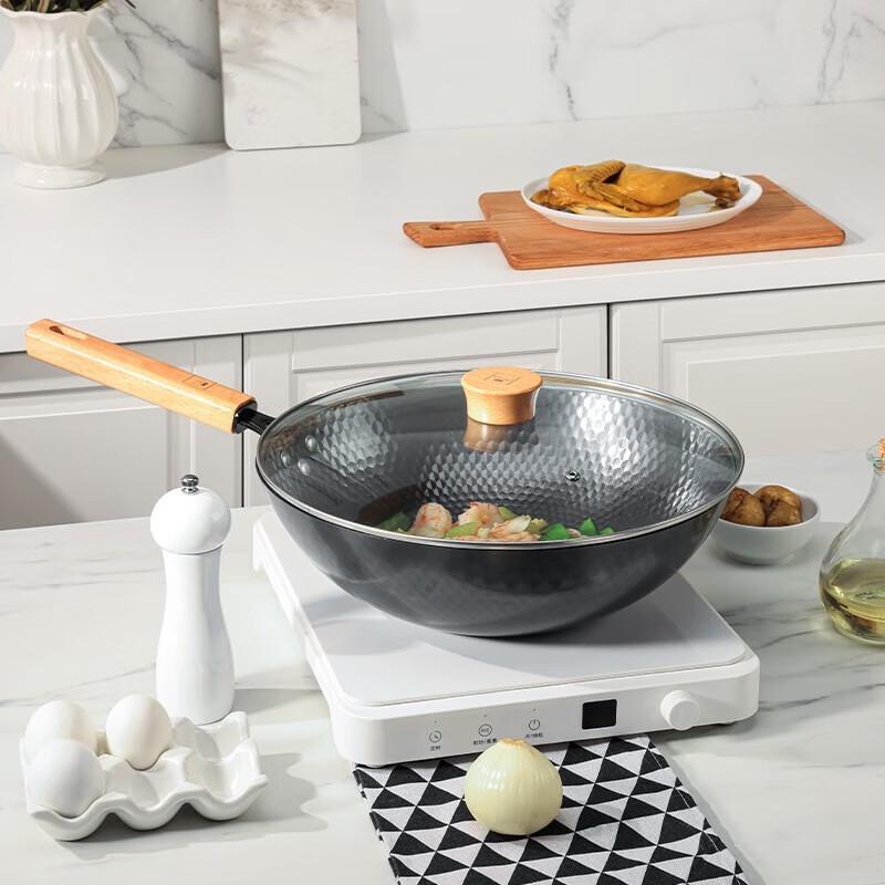 WORLD KITCHEN 32cm Fine Iron Wok