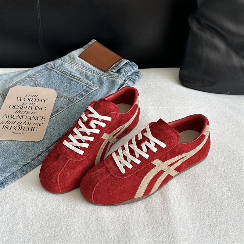 2025 Autumn New Retro Color Matching German Training Shoes Women's Casual Soft Sole Comfortable Round Head Lace-up Versatile Forrest Gump Shoes