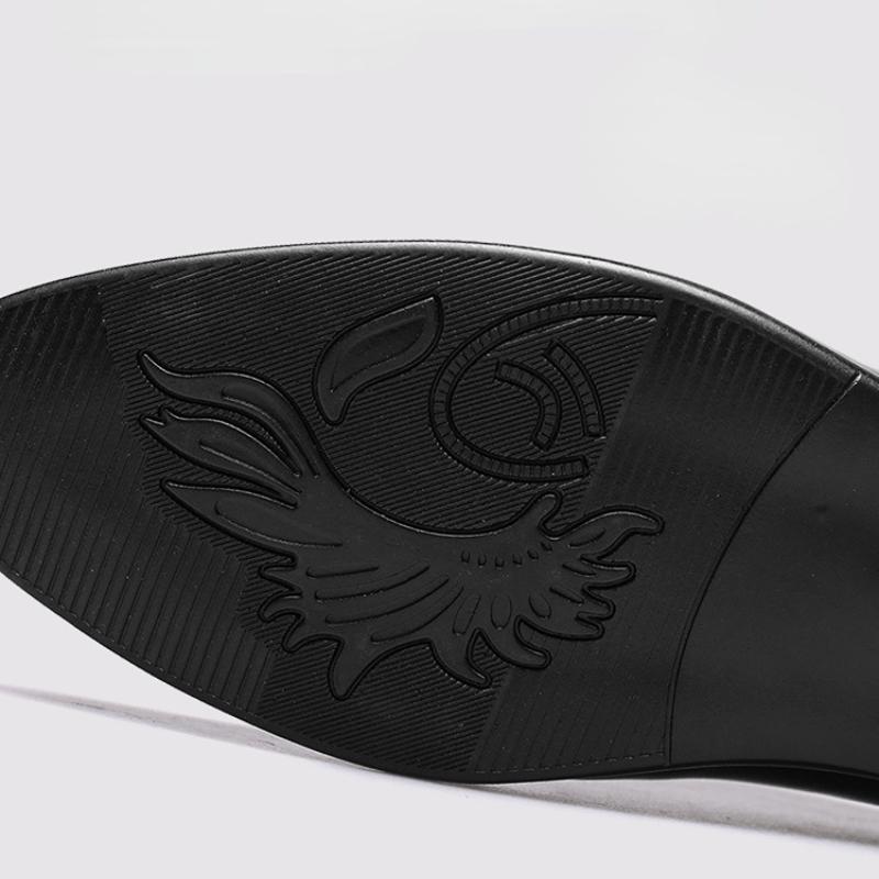 Spring Autumn Men New Pointed Toe Cover Shoe Low Upper Formal Dress Large Shoe Wedding Shoe Men Business Patent Leather Shoe