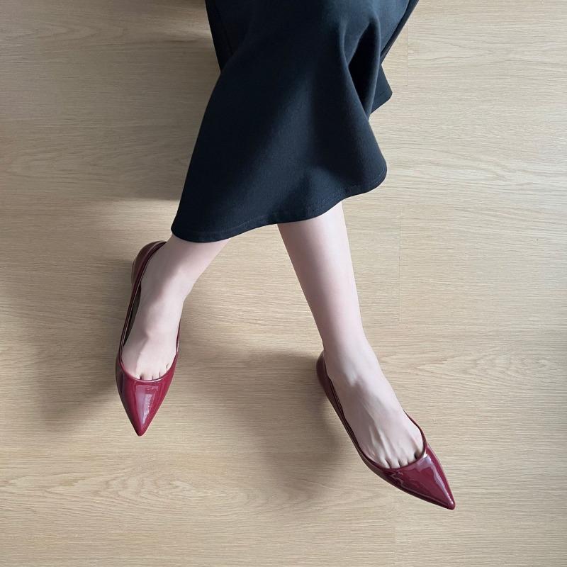 Sheepskin~ Small man inner height increase 5cm single shoes women's sexy versatile temperament pointed commuting beautiful flat shoes