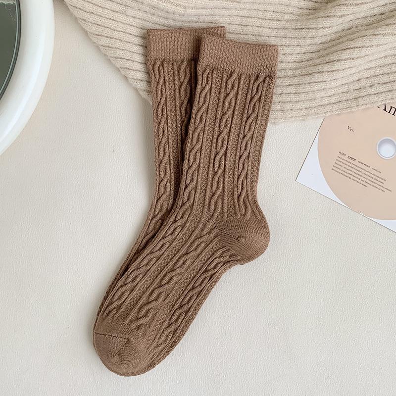 Women's Mid-Calf Cable Knit Wool Socks - Thick, Warm Cashmere with Velvet, Slouchy Style for Autumn/Winter 2023