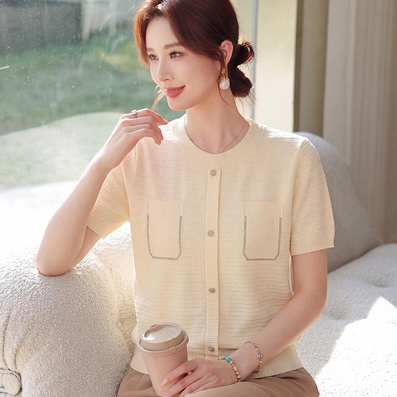 

Mom s Ice Silk Short Sleeve Knit T-shirt - Summer 2026 Style for Middle-Aged & Elderly Women 4XL (Recommended 135-150 lbs)