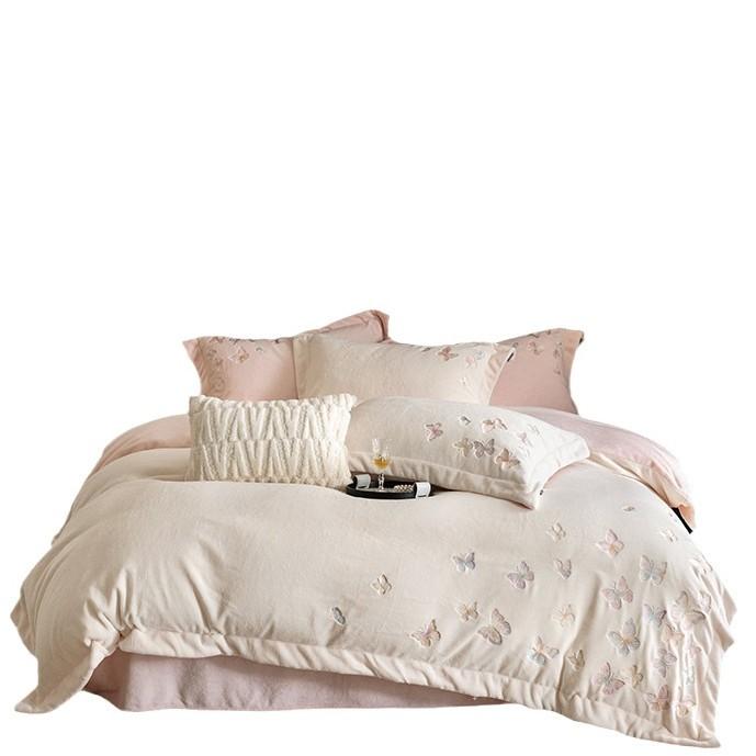 Class A Winter Girl Heart Thickened Milk Fleece 4Pcs Set Butterfly Embroidery Warm Coral Fleece Bed Sheet Quilt Cover Bedding