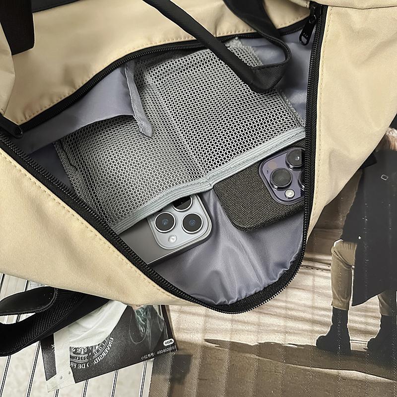Reiseveske Stor Kapasitet Tørr og Våt Separat Vannavvisende Duffelbag Separasjon Sko Lommer Sports Fitness Bag