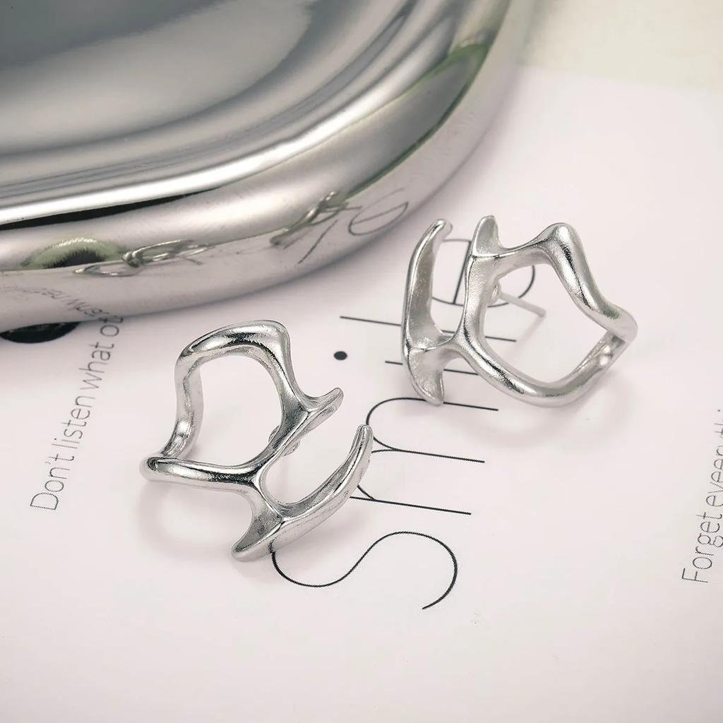 Fashion Punk Irregular Liquid Earrings Hip-Hop Personality Metal Hollow Earrings Clip Girls Party Zircon Gifts Y2K Accessories