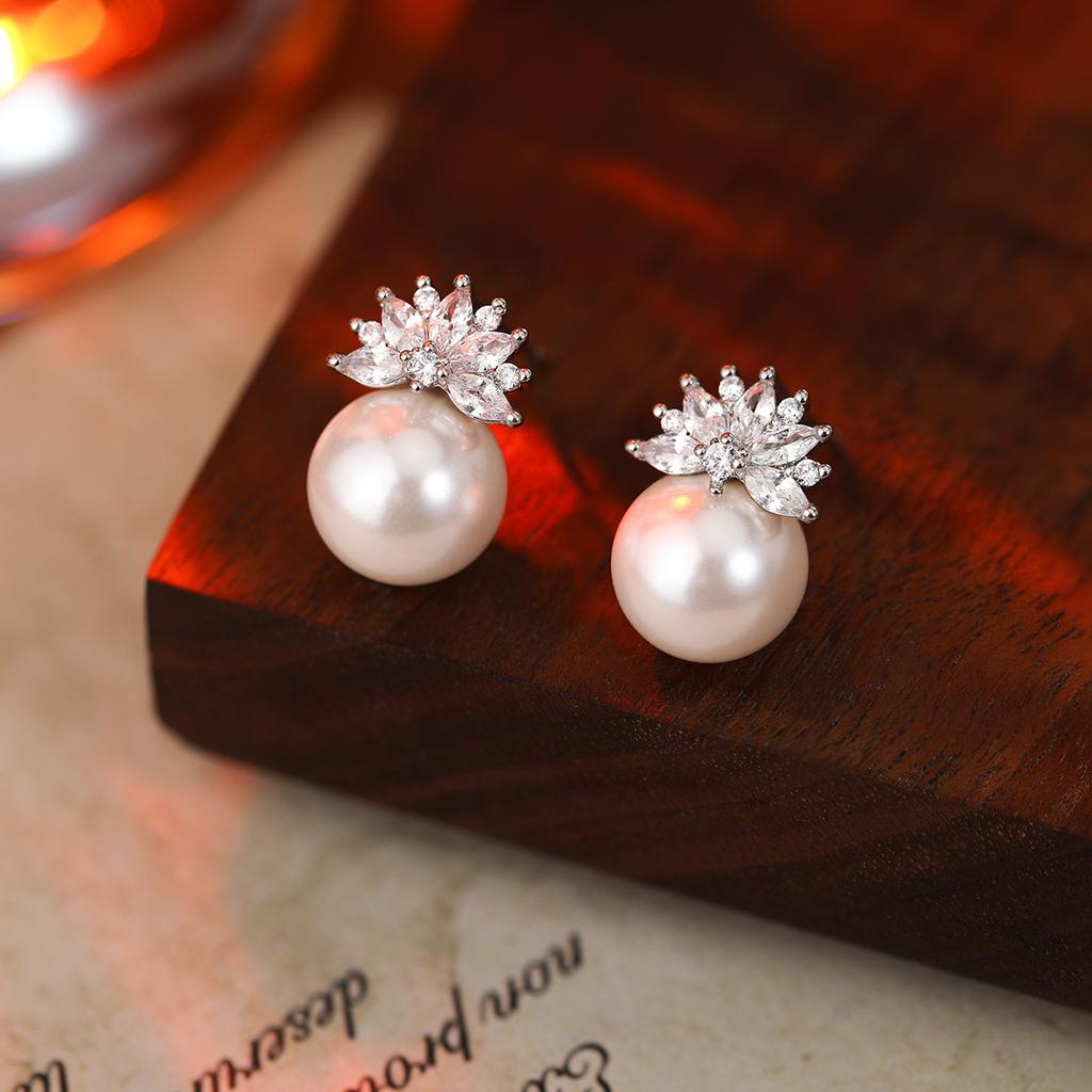 Premium Pearl Stud Earrings S925 Silver Needle Elegant Exquisite Earrings Retro Temperament Versatile Earrings