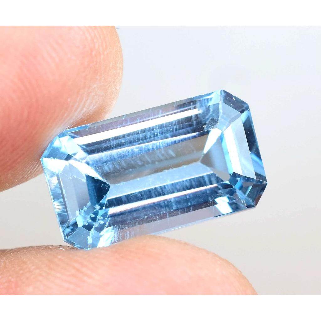 Natural Blue Aquamarine 9.60 Ct Emerald Certified Flawless Loose Gemstone