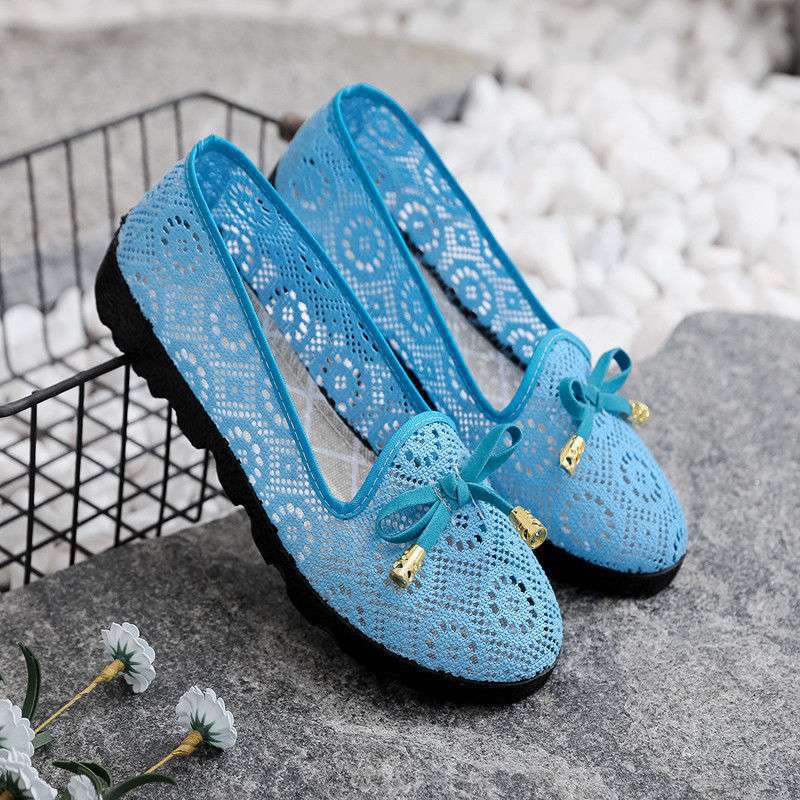 Summer Women's Shoes 2025 New Old North Cloth Shoes Women's Breathable Mesh Shoes Soft-soled Mother Shoes Non-slip Hole Shoes Sandals