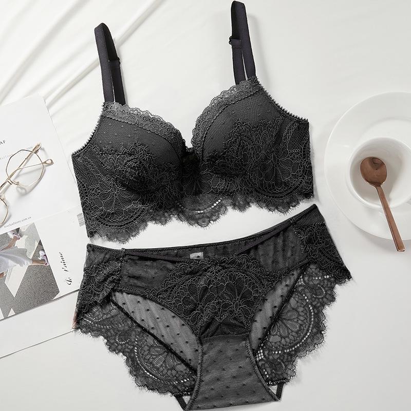 Flat Chest Push-Up Bra Set for Women: Wirefree, Adjustable, Side Support, Anti-Sagging, Sexy Design.