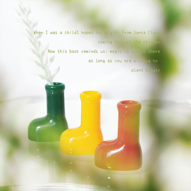 Miniature Christmas Red Rubber Boots Vase Creative Dollhouse Desktop Ornament for Xmas Window Sill Decoration
