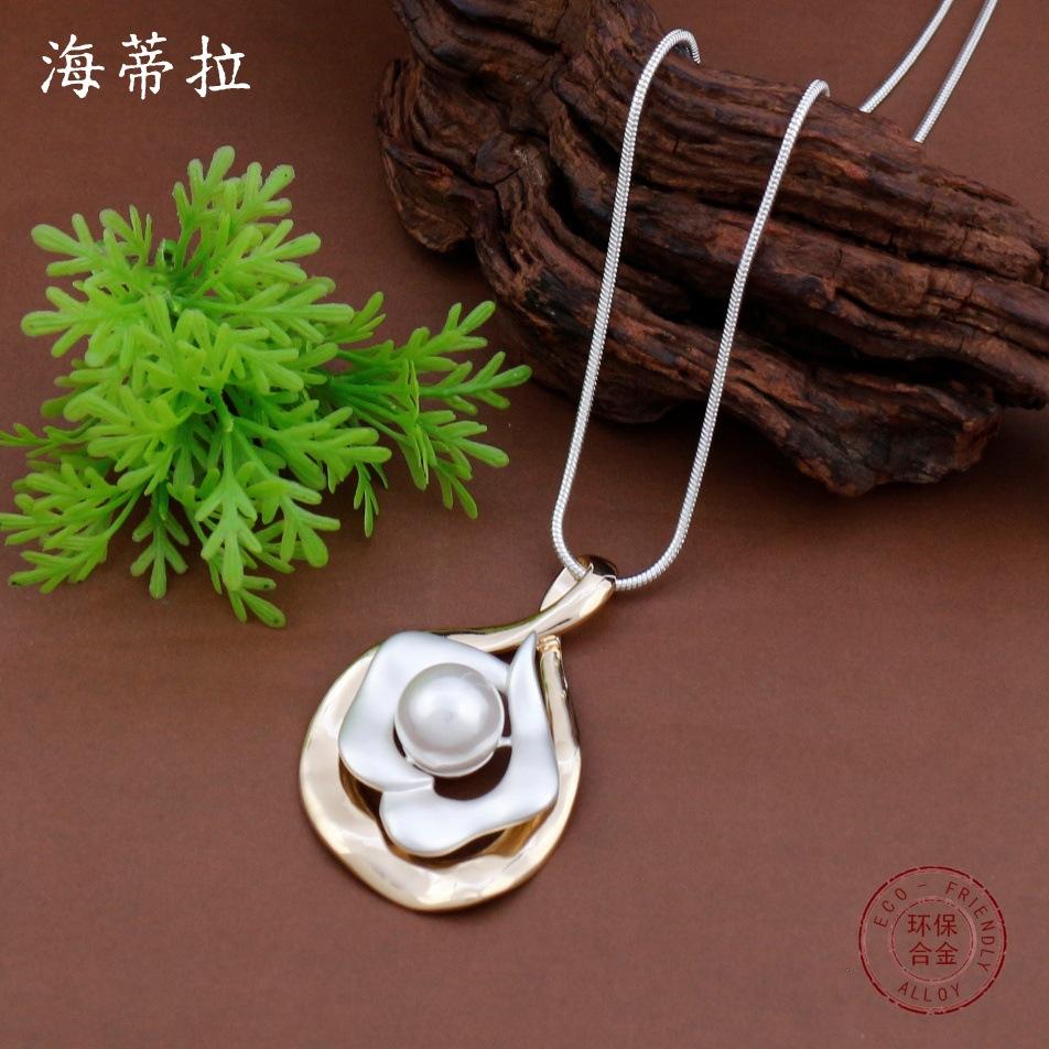 New Matte Hollow Pearl Inlaid Flower Long Pendant Women's Exaggerated Geometric Flower Long Necklace