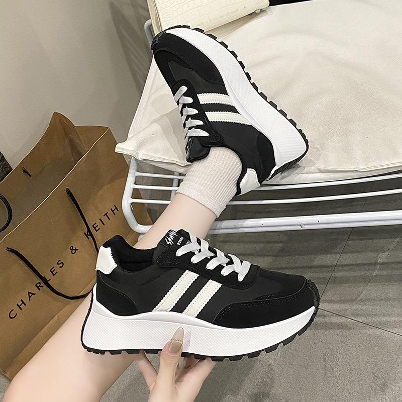 Fashion 2025 New Spring Autumn Lightweight Soft Sole Thick Base Old Style Casual Sports Shoes Versatile Fashionable Women's Shoes