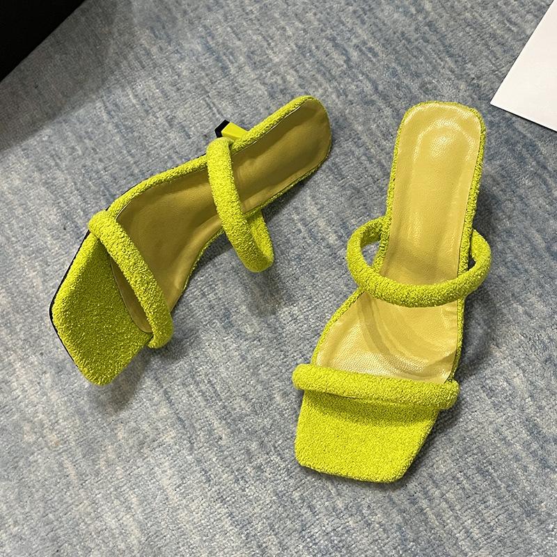 

2024 Летние Французские Женские Шлепанцы на Высоком Каблуке Корейские С Квадратным Носком Женские С Открытым Носком на Среднем Каблуке Сексуальные Сандалии Универсальная Римская Обувь 42 трава зеленый