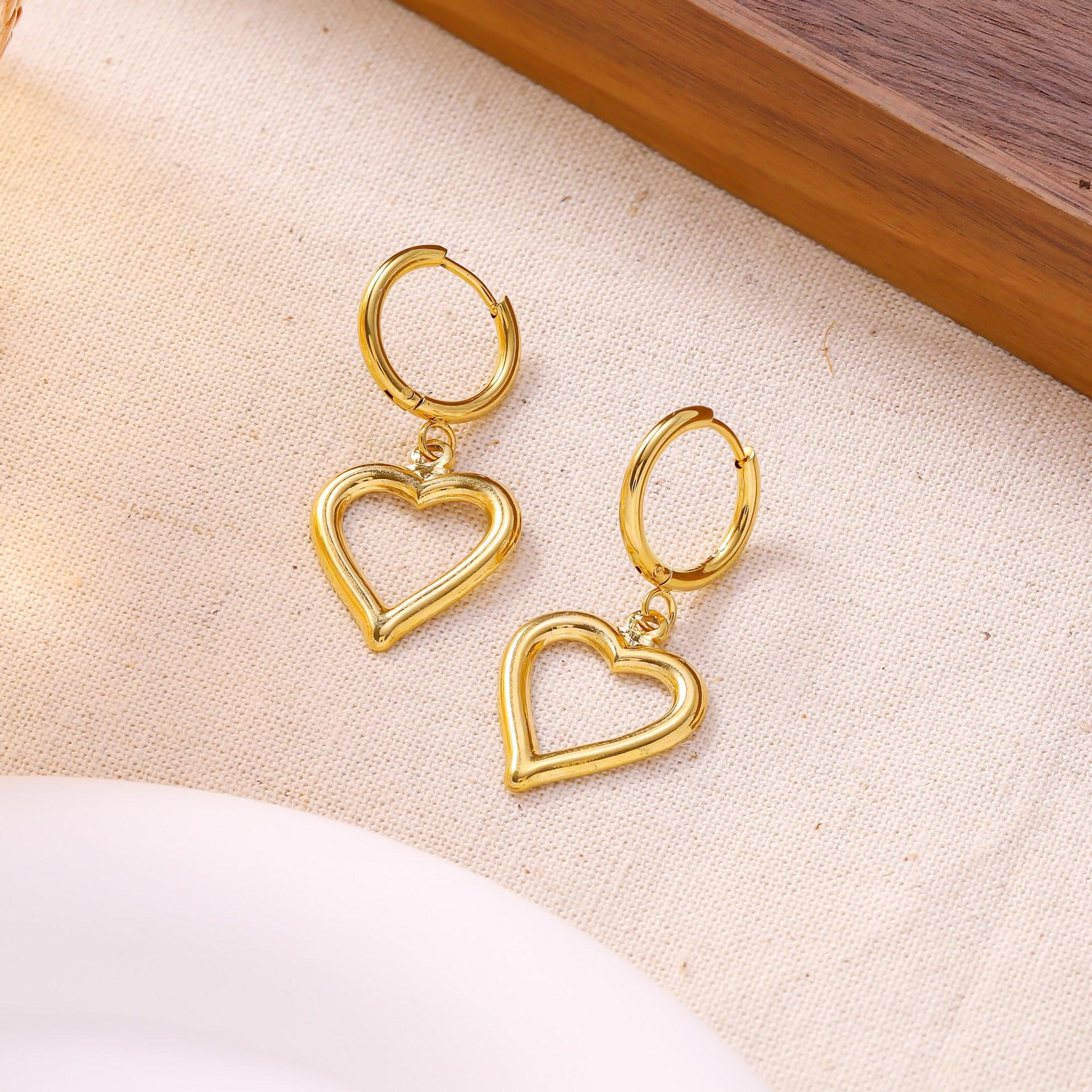 Elegant Smooth Line Heart Stud Earrings for Women - Stainless Steel Pendant Jewelry золотой