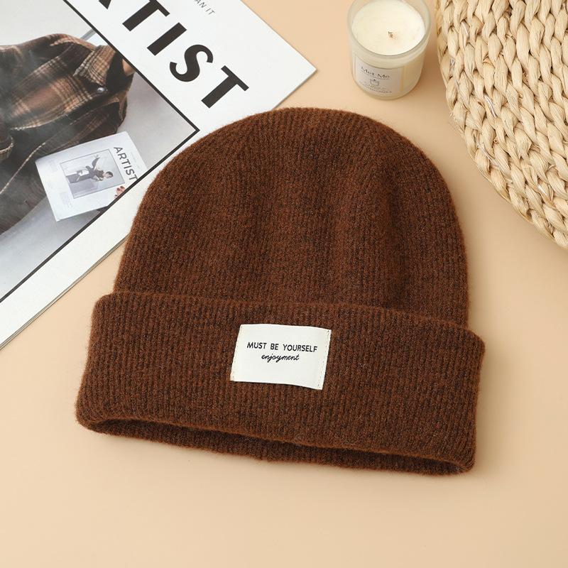 Autumn and winter hats Women's wool hats Big head circumference shows small face Baotou hat Fleece ear protectors Warm knitted hat